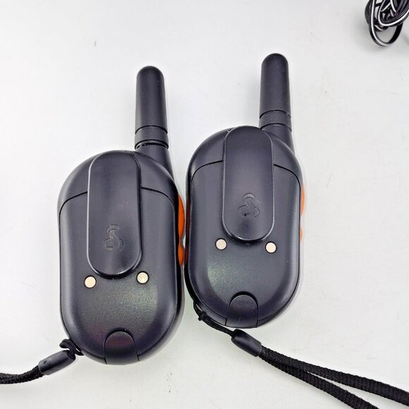 set of Cobra MicroTalk FRS105 2-Way Radios w/ FA-CG Desktop Charger WORKS - READ - Picture 9 of 10